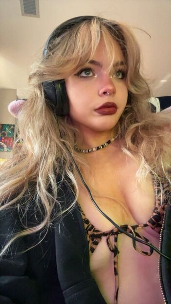 🔥 Aiiygatorz leaked private photo uncensored full