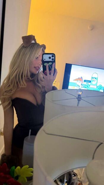 🔥 Breckie hill  page leaked private photo uncensored full