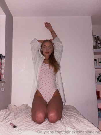 🔥 Deinekleineblondine leaked private photo uncensored full
