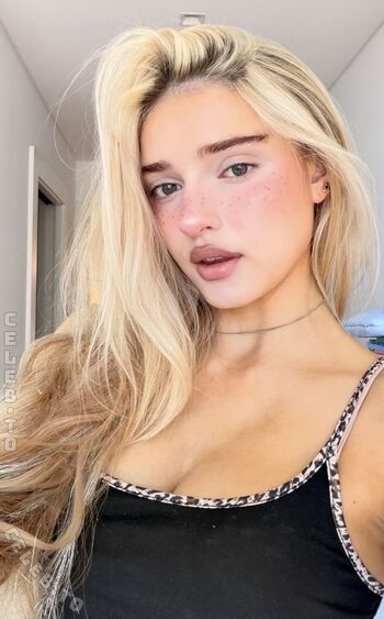 🔥 Honeypuu  page leaked private photo uncensored full