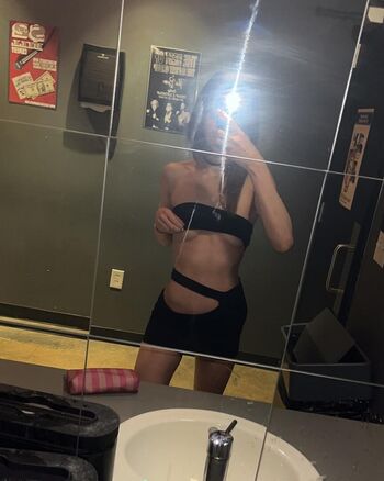 🔥 Lonnietheyogini leaked private photo uncensored full